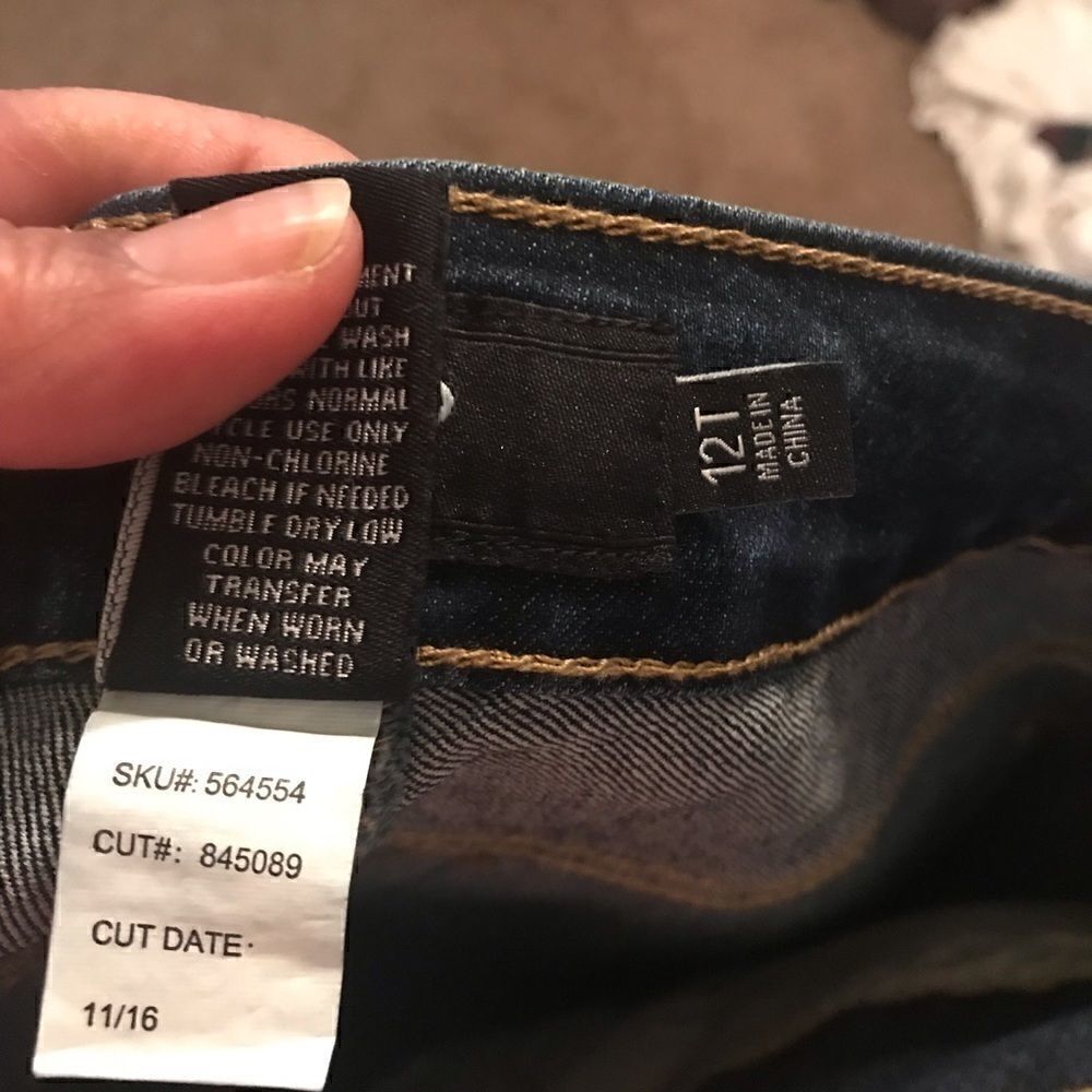 NWOT Torrid Jeans    - Picture 3 of 4